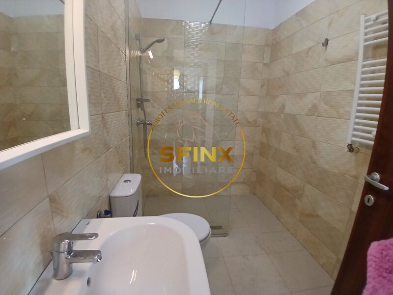 Floreasca View to lake, large terrace, parking and storage, swimming pool, pet friendly